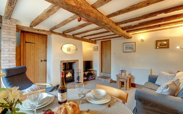 Luxurious Holiday Home in Snaoewith Fenced Garden