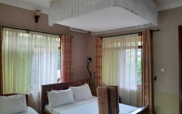 Mikumi Resort & Campsite