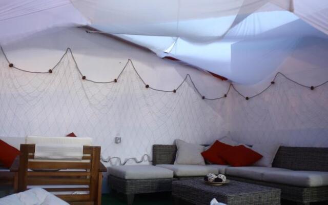 Hotel Alboran