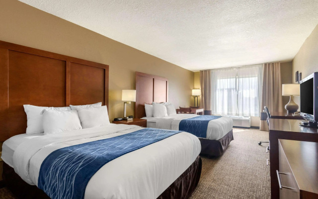 Comfort Inn and Suites Pittsburg