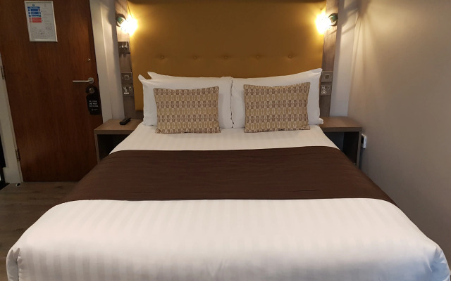 Euston Square Hotel