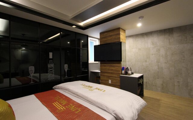 Line Motel