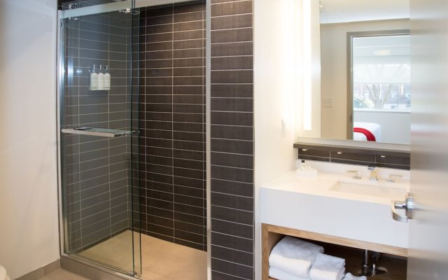 The University of Georgia Center for Continuing Education & Hotel