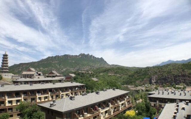 Mingtang Linshui Inn