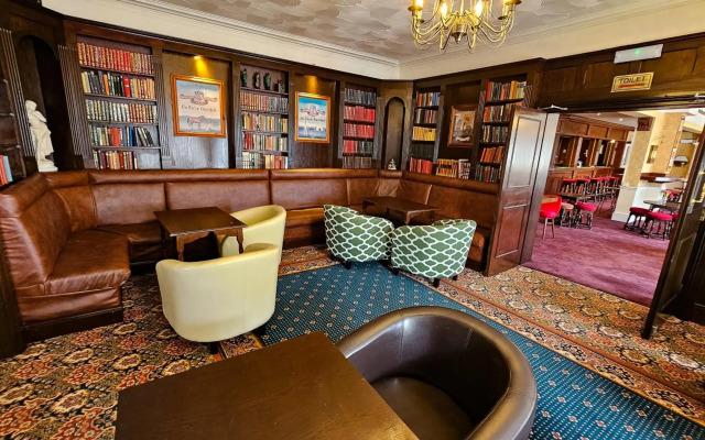 The Nelson Hotel