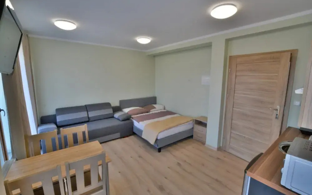 3-person Studio in the Attic, Sarbinowo