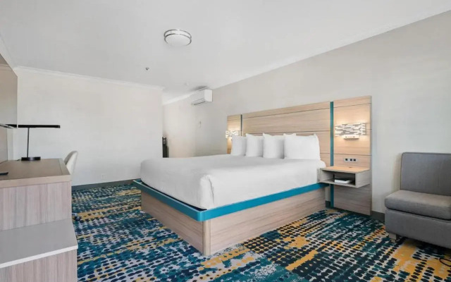 Pacific Shores Inn