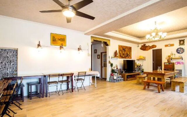 Tian Xinmin places B&B