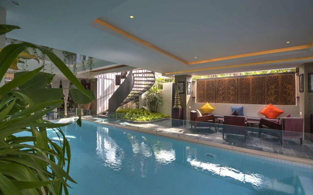 Solitaire Damnak Villa Hotel