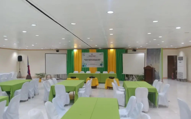 Flores De Musa by Curv Hotels