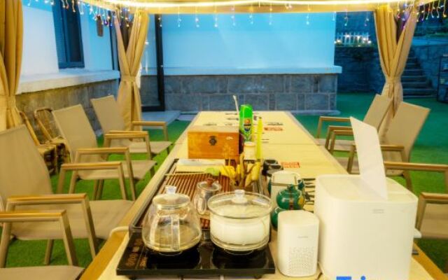 Xiaoyue Homestay (Haitang South Road Branch)