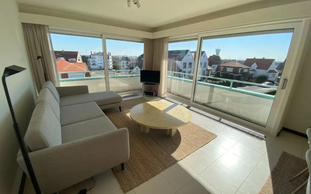 Apartment in Duinbergen Near the Beach