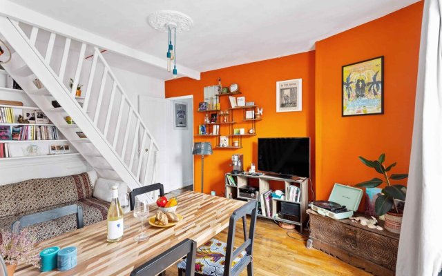 Spacious And Bright Duplex Located In The 19Th