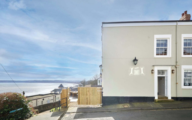 Host and Stay Sea View