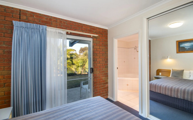 Torquay Tropicana Motel