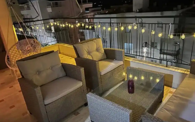 Yellow Apartment Saranda