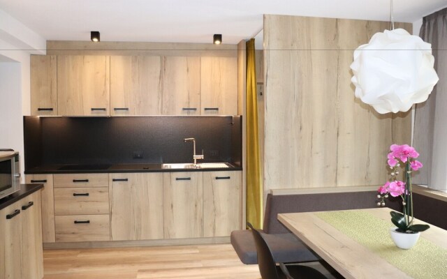 Ciasa Cir Apartments