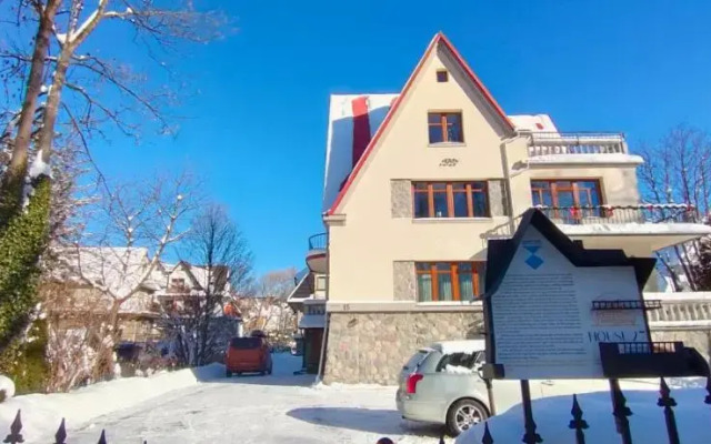 House'27