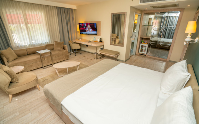 The Gate 30 Suites