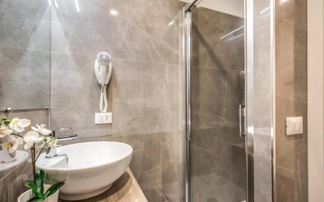 River Luxury Suites