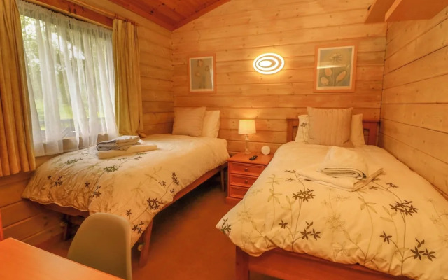 Moonlake Lodge