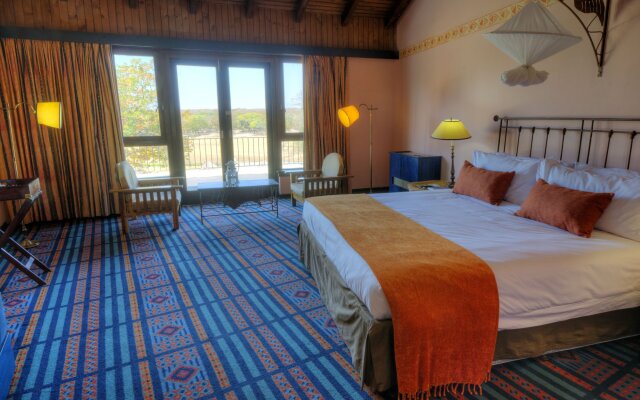 Hwange Safari Lodge