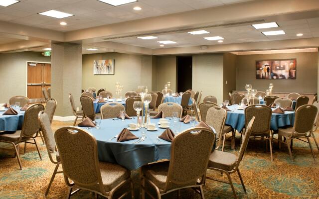 Holiday Inn Rock Island by IHG