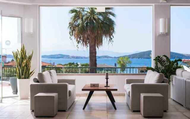 Alexandros Palace