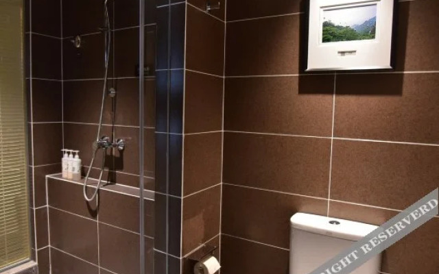 Rezen Hotel Wuduo