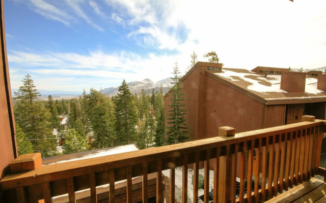 Mammoth Ski & Racquet Club #66