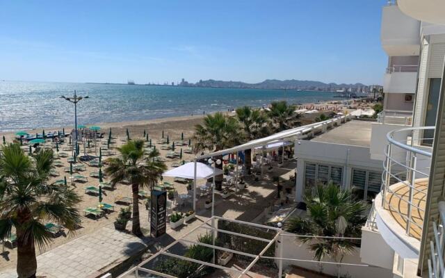 Apartment on the Beach