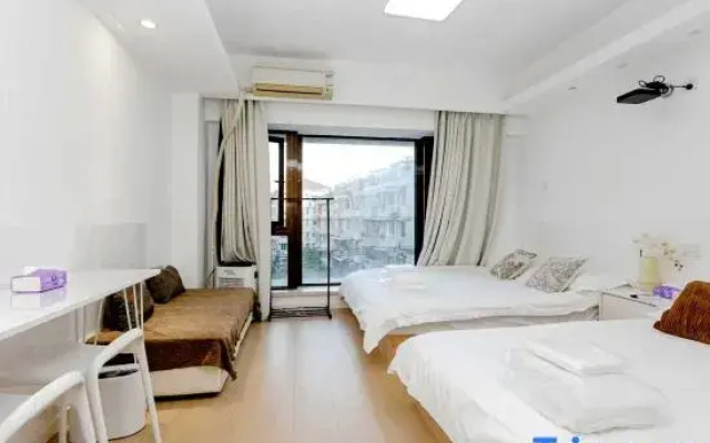 Qingzhuang Homestay (North XiZang Road)