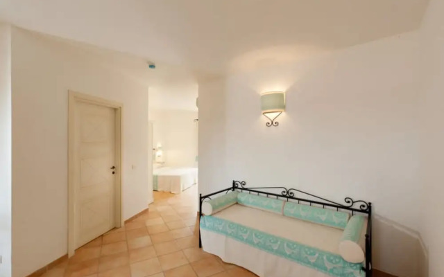 Residence with pool in Vignola Mare