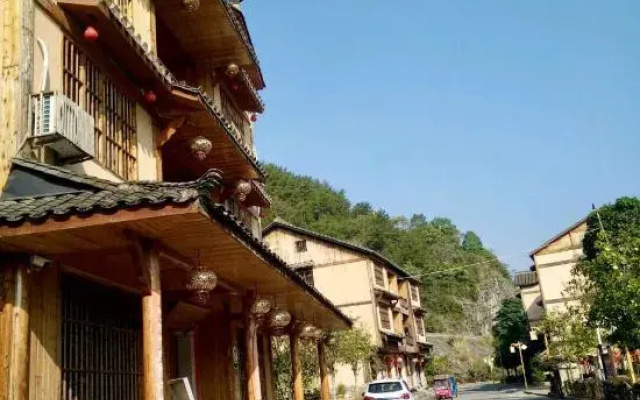 qing tian wang yuan yu zhuang
