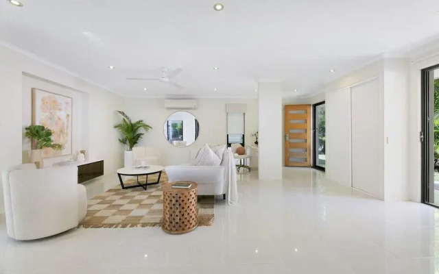 Riviera Road Miami - 4BRM Dual Villa