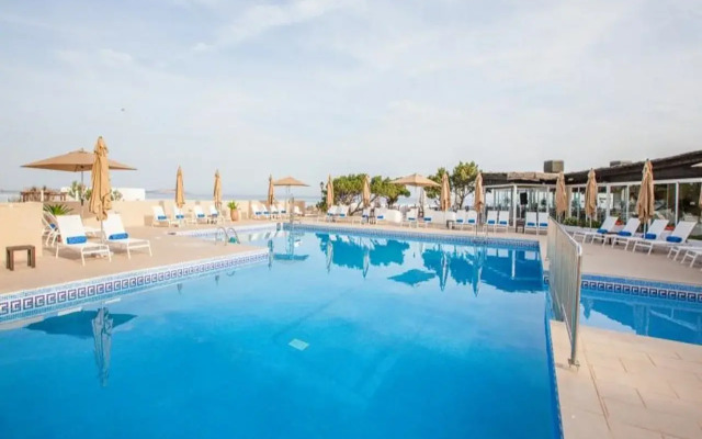 Marina Palace Apartments