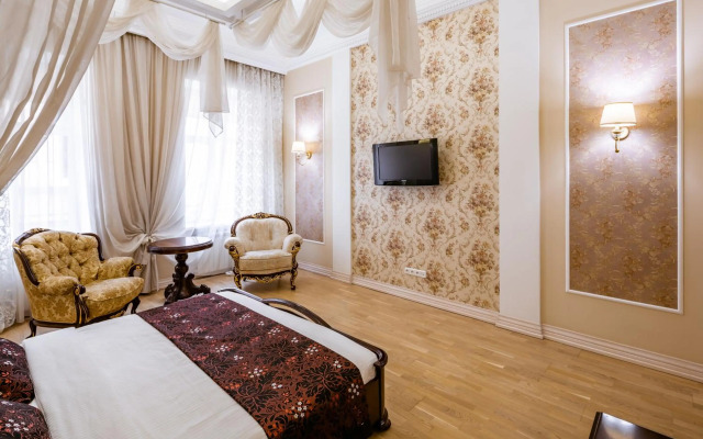 Romari Проспект Свободи 31