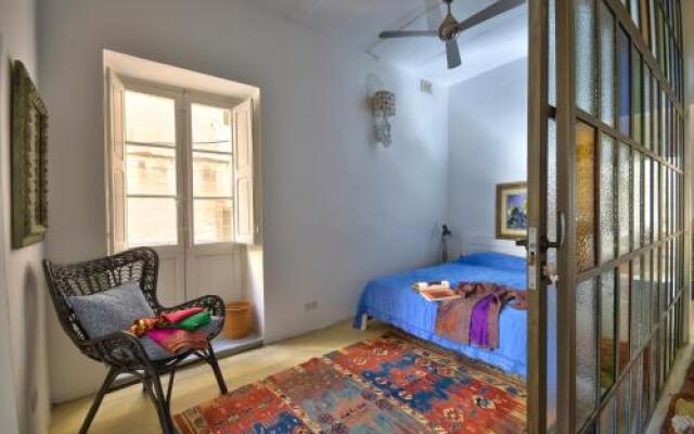 Bright 1Br Townhouse With Sea View