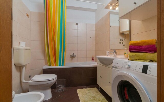 Beautiful Apartment in Supetar With 2 Bedrooms and Wifi