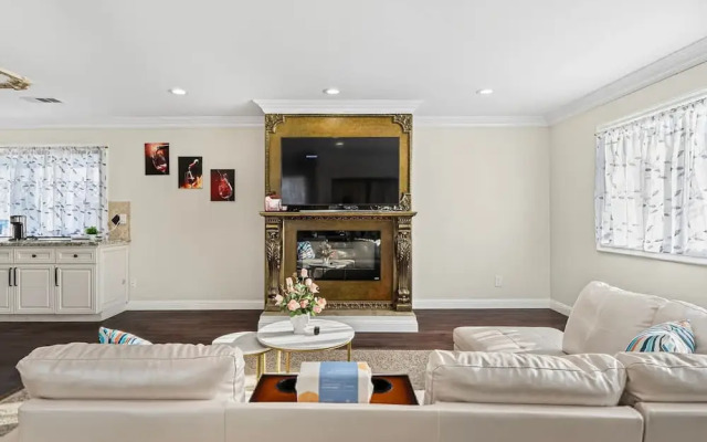 SJ Downtown 5 BR Stunning House