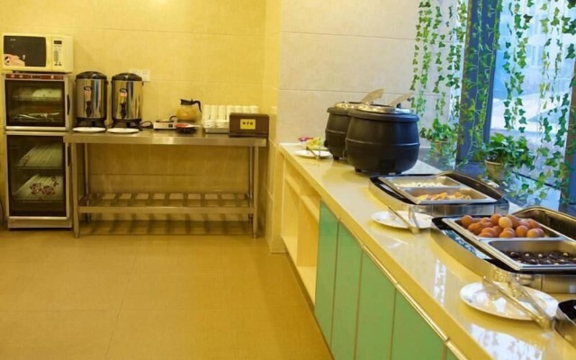 GreenTree Inn Hefei Qianshan Rd Business Hotel