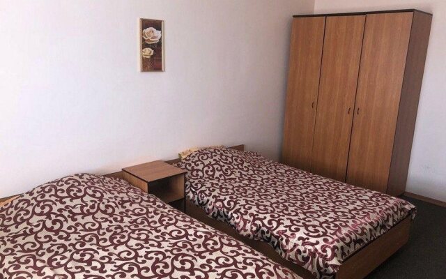 Argo - Hostel