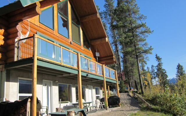 Heavens Edge Mountain Lodge