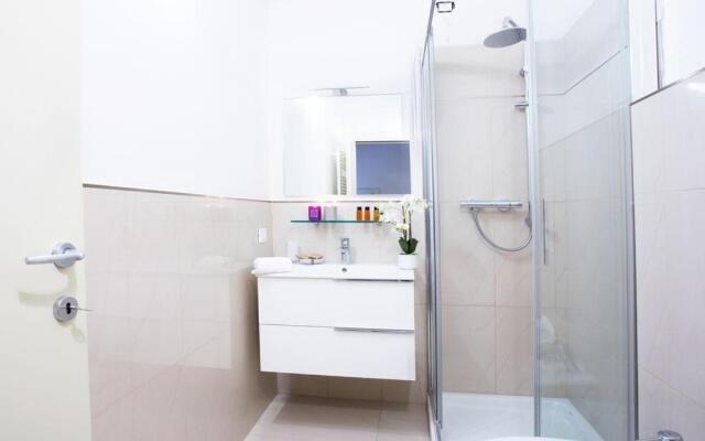 Sala Comacina Residence No 4