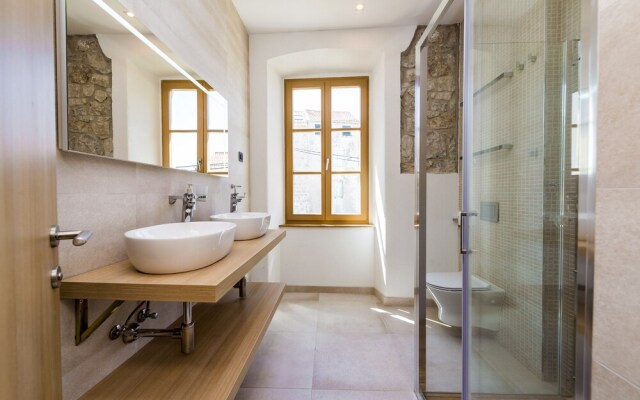 Casa Antika Suites