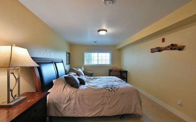 Unit 109 2 Bdrm/ 2 BA