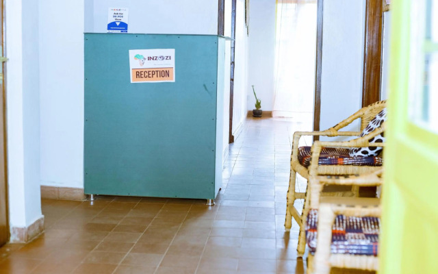 INZOZI AFRICA HOUSE B&B-Kicukiro