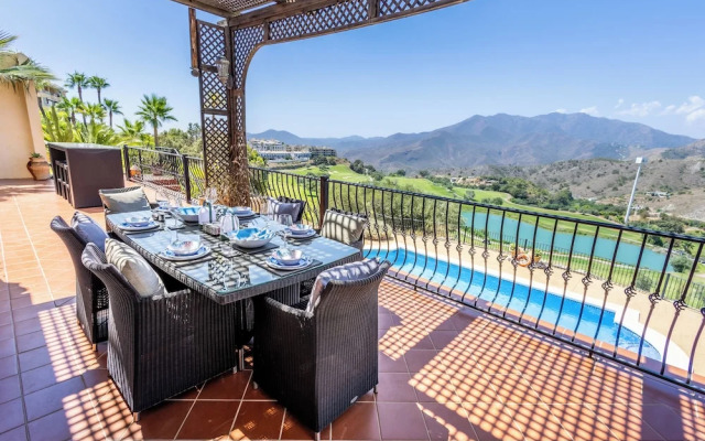 Stunning Golf Villa With Pool and Stunning Views
