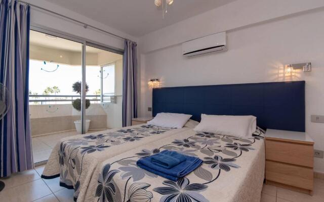 Santa Maria 105 - Two Bed with sea views