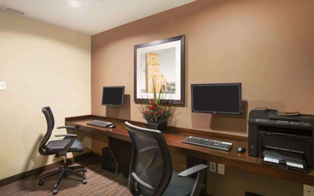 Microtel Inn & Suites by Wyndham Blackfalds Red Deer North